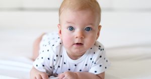 Läs mer om artikeln Din bebis 4 månader